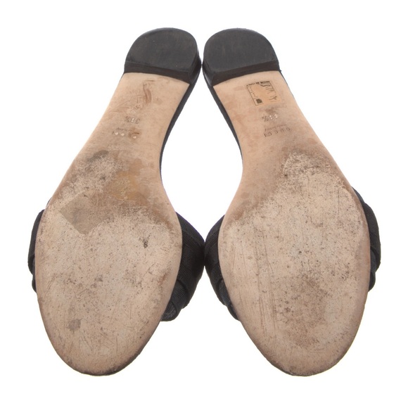 GUCCI BLACK & GOLD GG LOGO FLATS; Blondie cloth sandal - Picture 5 of 5